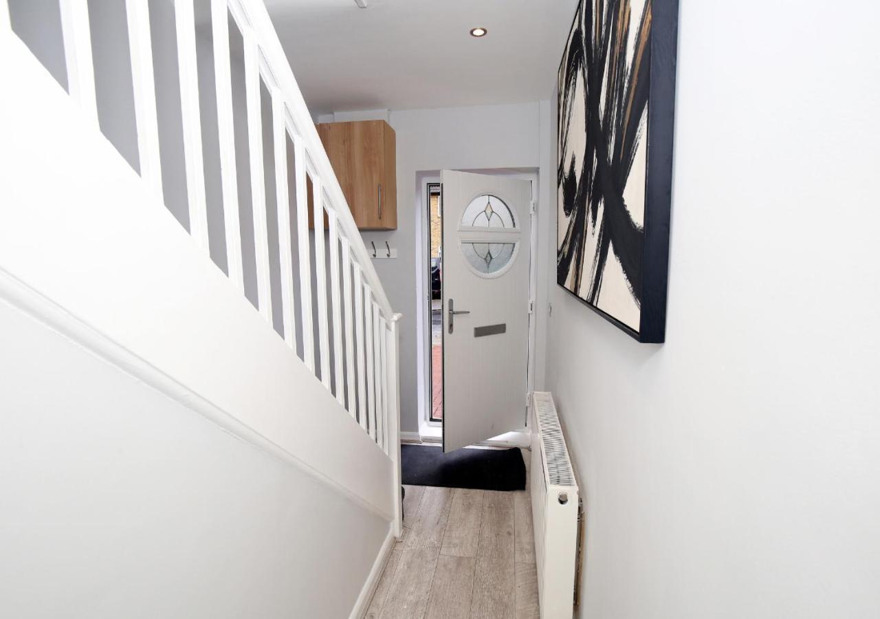 3-Bed House With Parking Near London O2 아파트 외부 사진